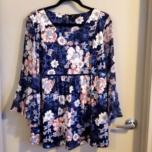 Beautiful plus size blouse size 1X 🐶 4 FOR $30 DEAL